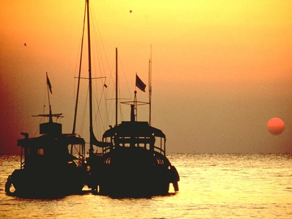 The sea: A beautiful sunset